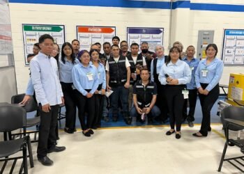 Estudiantes de la UTPN diseñan e imparten cursos  para empleados de maquiladoras