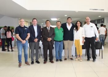 Participan 15 equipos y 60 estudiantes en Liga Estatal de Automatización