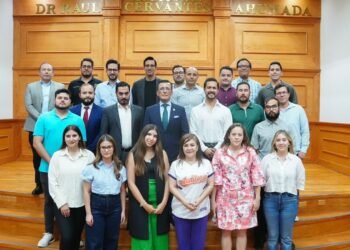 Inicia clases la primera generación de las nuevas maestrías en Derecho Corporativo y Amparo de la UACH