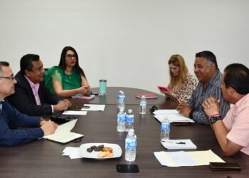 Prepara Educación convocatoria de horas adicionales para docentes estatales de preparatoria