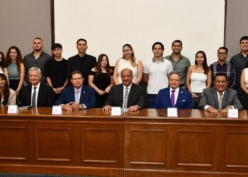 Viajarán 17 estudiantes de la UTCH a China para fortalecer su formación profesional