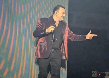 Cautiva Conjunto Primavera a miles de chihuahuenses durante fiesta del grito de independencia