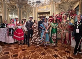 Triunfa en Italia grupo de danza folclórica “Témari”  de la Secundaria Técnica número 60