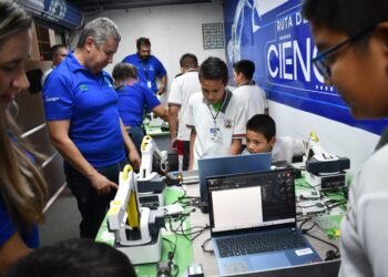 Fomenta UTCJ el interés por la robótica en más de 5 mil estudiantes