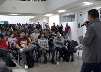 Dan bienvenida a estudiantes de nuevo ingreso de la UPCH con actividad de integración