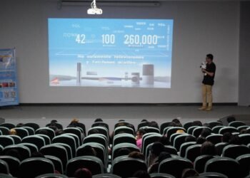 Interesa a transnacional asiática formación profesional de estudiantes de la UTCJ