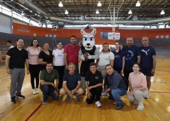 Benefician con activación física a 300 estudiantes de la UT de Parral a fin de impulsar la salud