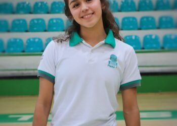 Representará alumna del Cobach a México en competencia internacional de triatlón en España