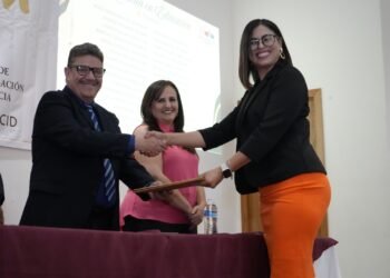 Concluyen su Maestría en Educación 17 estudiantes del CID en Ciudad Juárez