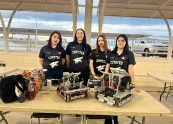 Destacada alumna de la UTPN participará en encuentro internacional de mujeres