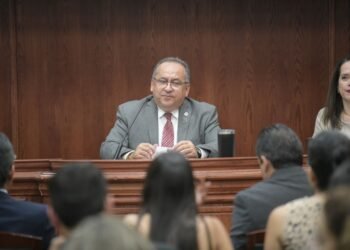 Presenta Rector de la UACH, Maestro Luis Rivera Campos, segundo informe de actividades