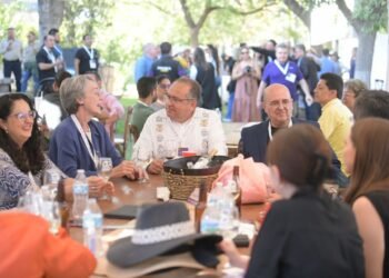 Realiza la UACH su primera Vendimia Cultural Universitaria «Vinea Demere»