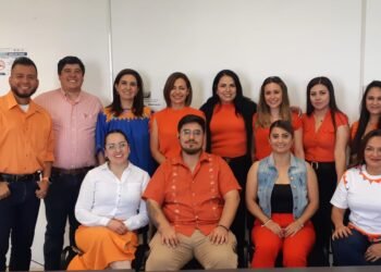 Promueve Regidor uso de prenda naranja cada 25 de cada mes como símbolo contra la violencia hacia las mujeres