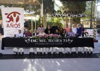 Celebran estudiantes y docentes 30 aniversario de la Secundaria Técnica Número 73