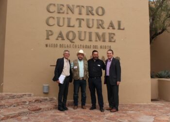 Secretaría de Turismo e INAH unen esfuerzos por el Museo de Paquimé, entregan trabajos