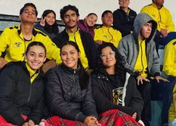 Participan más de 100 docentes en formación de la región serrana en Convivencias Deportivas en Creel