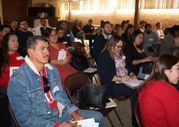 Capacitan a docentes de Juárez en desarrollo  emocional, social y cognitivo