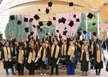 Culminan sus estudios 46 trabajadores de la empresa Commscope en Ciudad Juárez