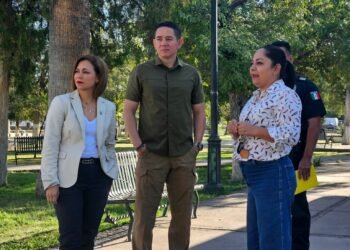 Atienden Isela Martínez y Comisario de la DSPM inquietudes del Jardín de Niños “Carmen Meza de Hernández”