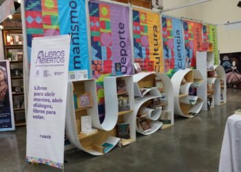 La UACH presenta nuevas obras literarias en la Feria del Libro 2024