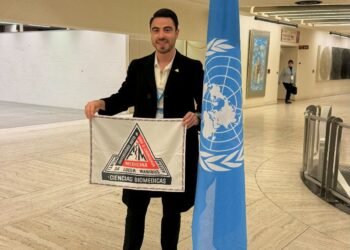 Estudiante de la facultad de medicina de la UACH destaca en el «The Global Model WHO 2024 – Health Assembly», en Ginebra