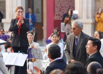 Presenta Centro de Estudios Musicales concierto “Mariposas de Otoño” en el patio central de palacio