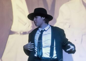 Rinden homenaje al comediante Germán Valdés y reconocen su legado al arte popular mexicano