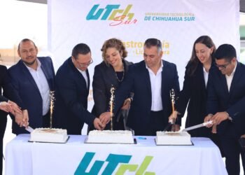 Celebra Universidad Tecnológica de Chihuahua su XII Aniversario, egresaron 21 generaciones de Técnicos