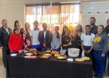 Organizan docentes y estudiantes Feria de Salud  en Secundaria Federal ES-65 de La Cruz