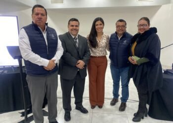 Reciben maestrantes y catedráticos de la ENSECH  profesionalización por especialista de Veracruz
