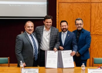 Firman convenio de colaboración la Facultad de Ingeniería de la UACH y PROESMMA