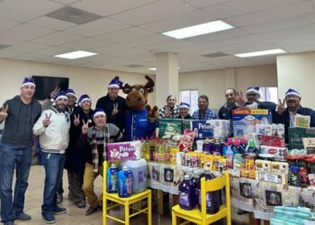 Lleva equipo «Los Profes» apoyo a adultos mayores de asilo con campaña «Abrazando abuelitos»