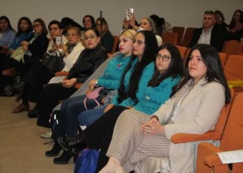 Capacitan a docentes de preescolares de Juárez que atienden  estudiantes con Trastorno del Espectro Autista