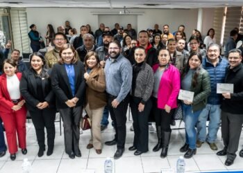 Garantizan espacios cálidos y seguros para casi 222 mil estudiantes con suministro de gas LP