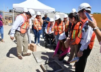 Mejora Estado la vida de los juarenses con proyectos de vivienda y medio ambiente