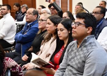 Presenta ENSECH trabajo de investigación para el desarrollo profesional docente