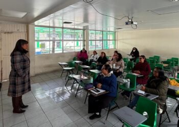 Capacitan a mil docentes del Cobach en cursos intersemestrales para educación de excelencia