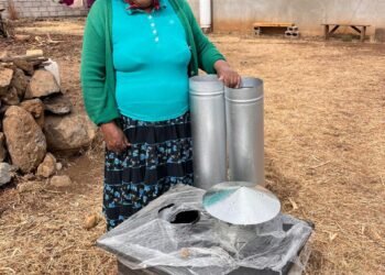 Entregan en Guachochi 200 estufas a familias de bajos recursos para mejorar condiciones de vida