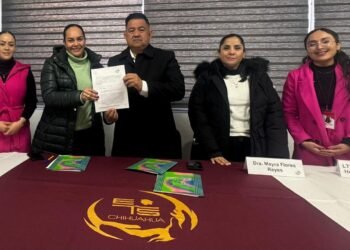 Firma Escuela de Trabajo Social convenio de colaboración con Fundación Fátima