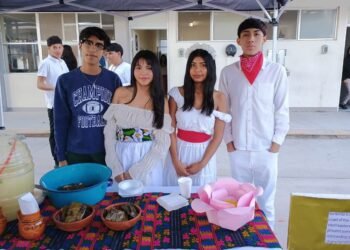 Participan 700 estudiantes del Conalep Juárez III en muestra Gastronómica