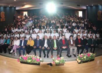 Celebra Cobach graduación de 43 estudiantes adscritos al Grupo Flotante del Plantel 3