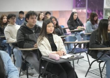 Regresan a clases más de 25 mil estudiantes a la UACH