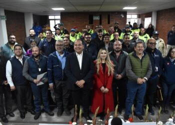 Entrega CAST Conalep Juárez constancias de capacitación a 120 trabajadores