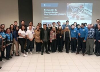 Realizan alumnos de Ingeniería Industrial de la UT Paso del Norte coloquio con expertos