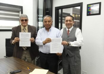 Firman convenio de colaboración SEyD y JMAS de Juárez, fortalecen infraestructura en escuelas