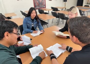 Promueve Escuela de Trabajo Social la lectura entre  sus estudiantes a través de Café Literario