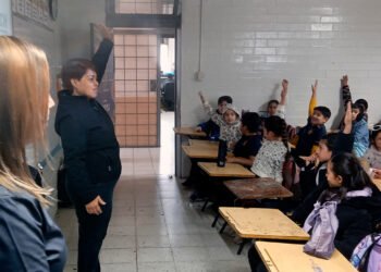 Fortalece SEECH seguridad de estudiantes con  pláticas de autocuidado en las escuelas