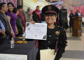 Gana Secundaria Federal número 18 concurso regional de banda de guerra en Ciudad Juárez