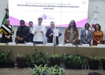 Entrega Senado de la República al INE listados de candidaturas del PEEPJF 2024-2025