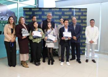 Se gradúan 34 estudiantes del Cobach de diplomado  en liderazgo de la UPCH